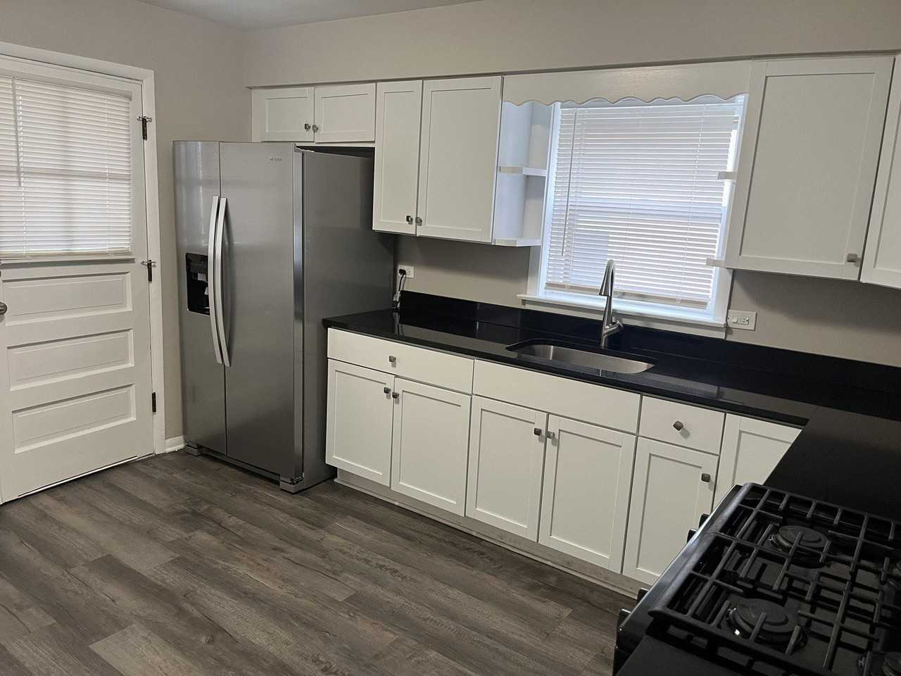 2239 S 17th Ave Unit 2 - Photo 3 of 13