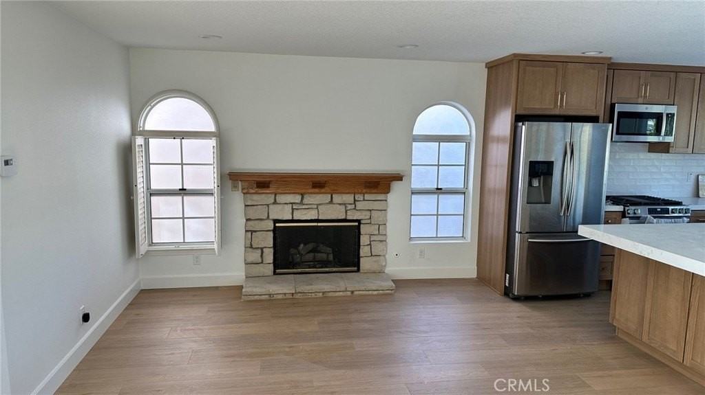 29626 Michelis St - Photo 3 of 12