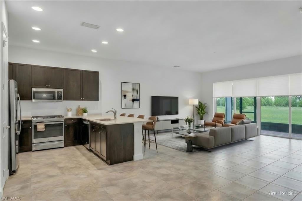 12445 Dahlia Ct - Photo 4 of 20