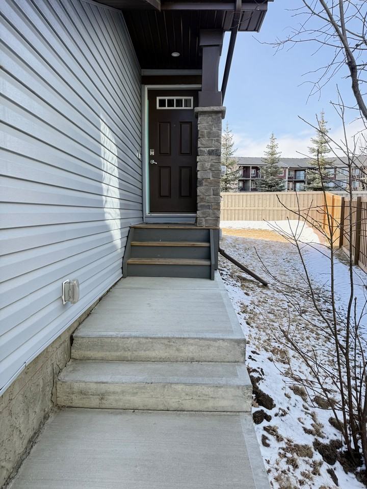 4401 Annett Common SW, Edmonton, AB T6W 2V9 - Photo 2 of 30