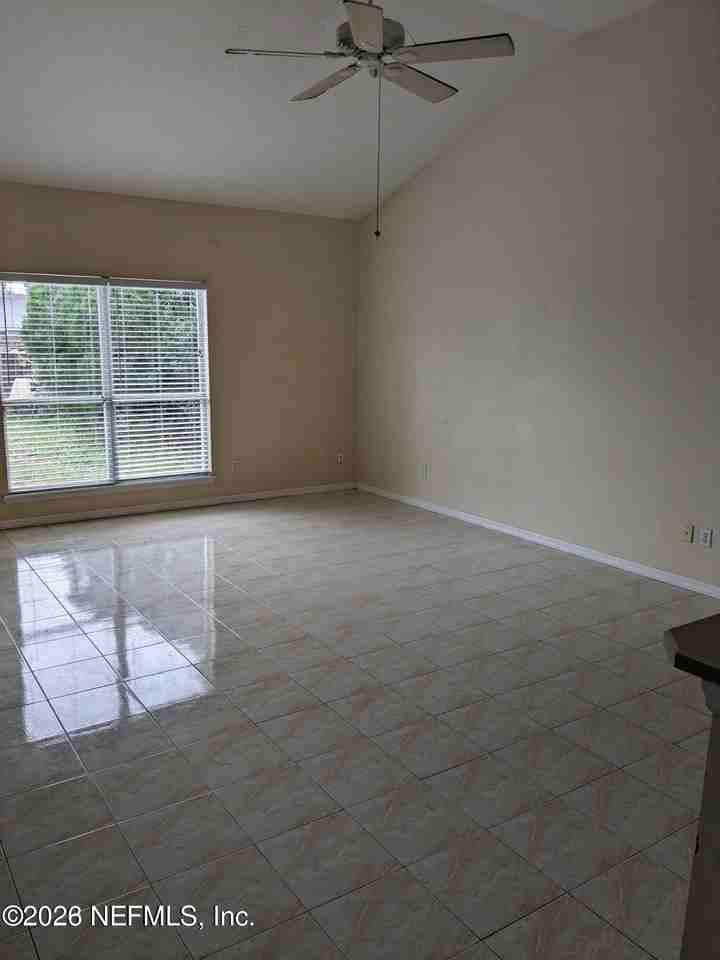 14090 Waverly Falls Ln W - Photo 6 of 11