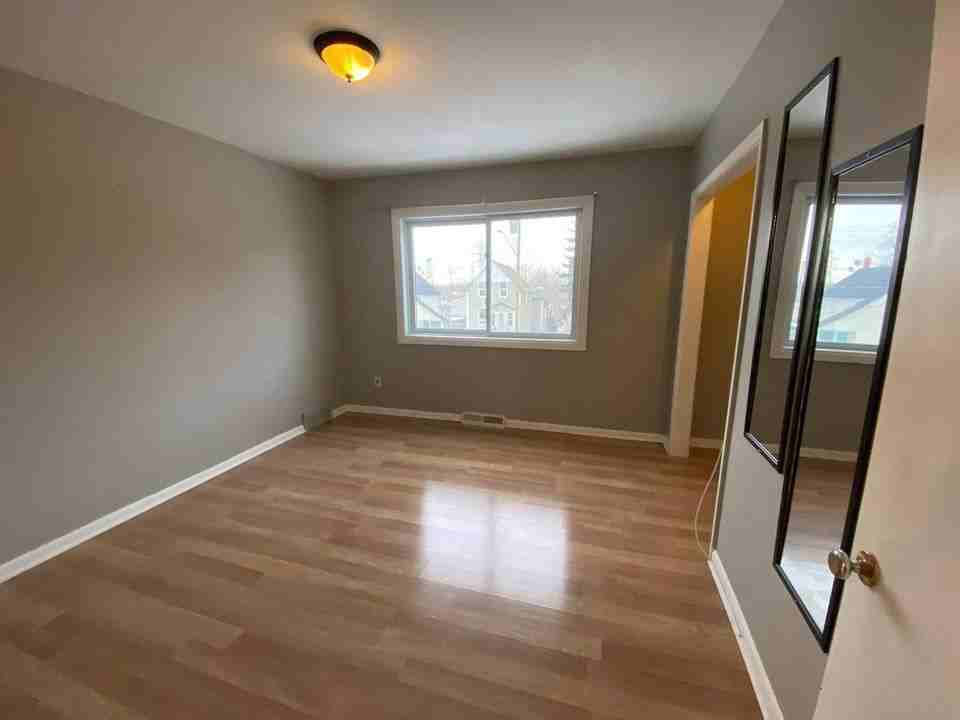 398 Rue Desautels - Photo 4 of 12