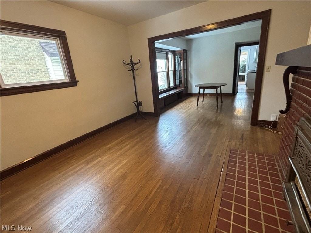 1671 Lincoln Ave - Photo 2 of 15