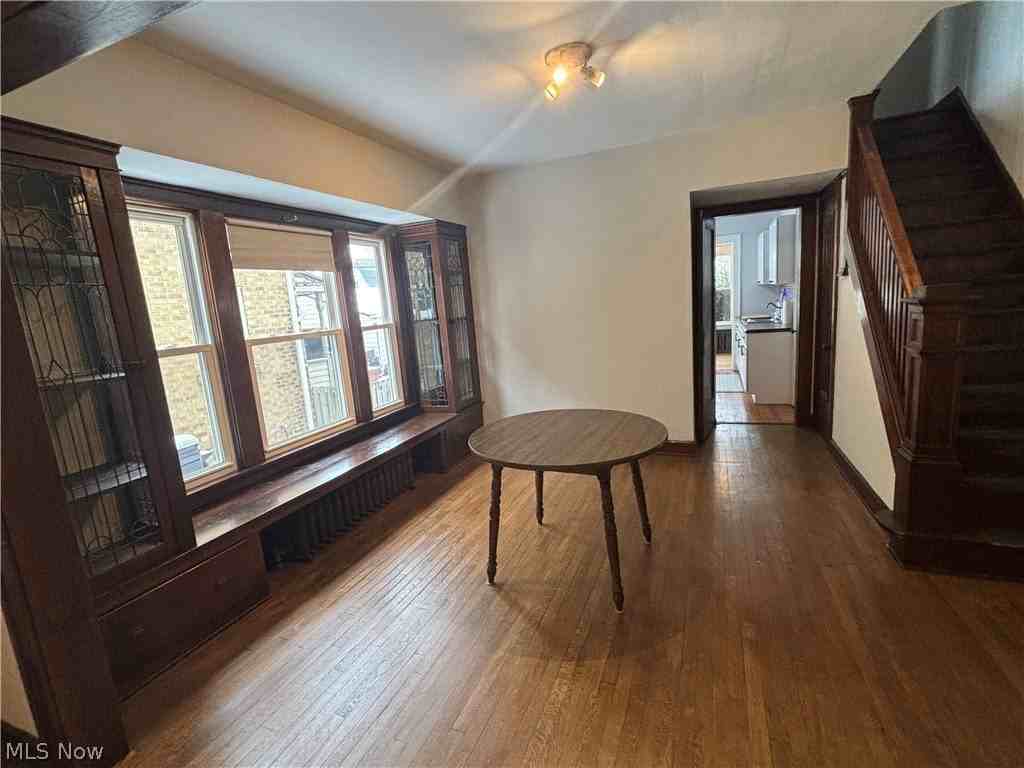 1671 Lincoln Ave - Photo 5 of 15