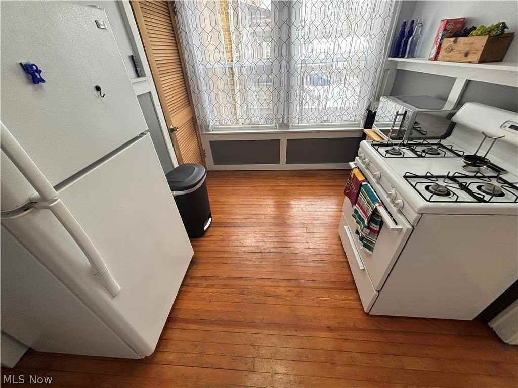 1671 Lincoln Ave - Photo 7 of 15