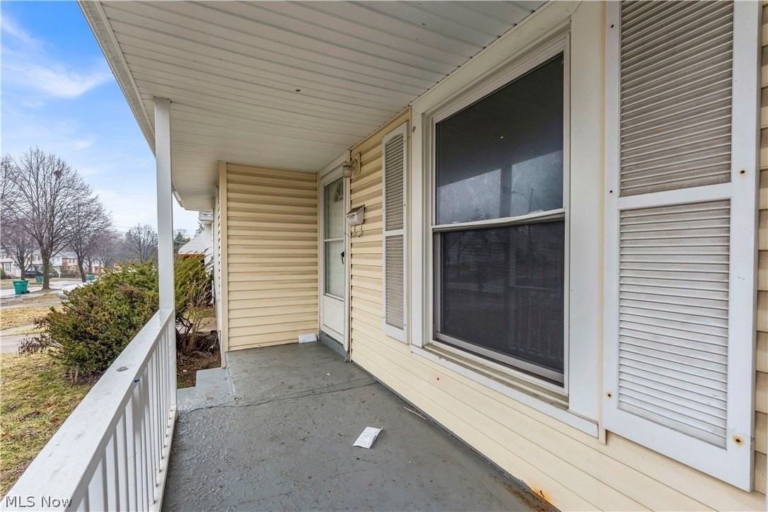 21303 Kenyon Dr - Photo 3 of 28