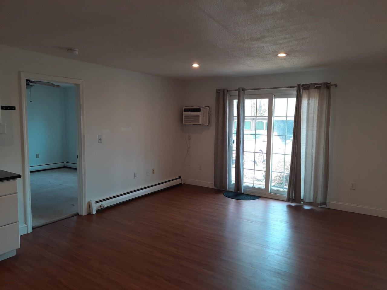 7 Autumn Leaf Dr #3 - Photo 6 of 19