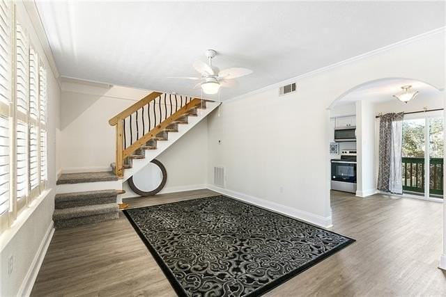 402 Coffee St #D - Photo 5 of 20