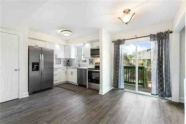 402 Coffee St #D - Photo 7 of 20