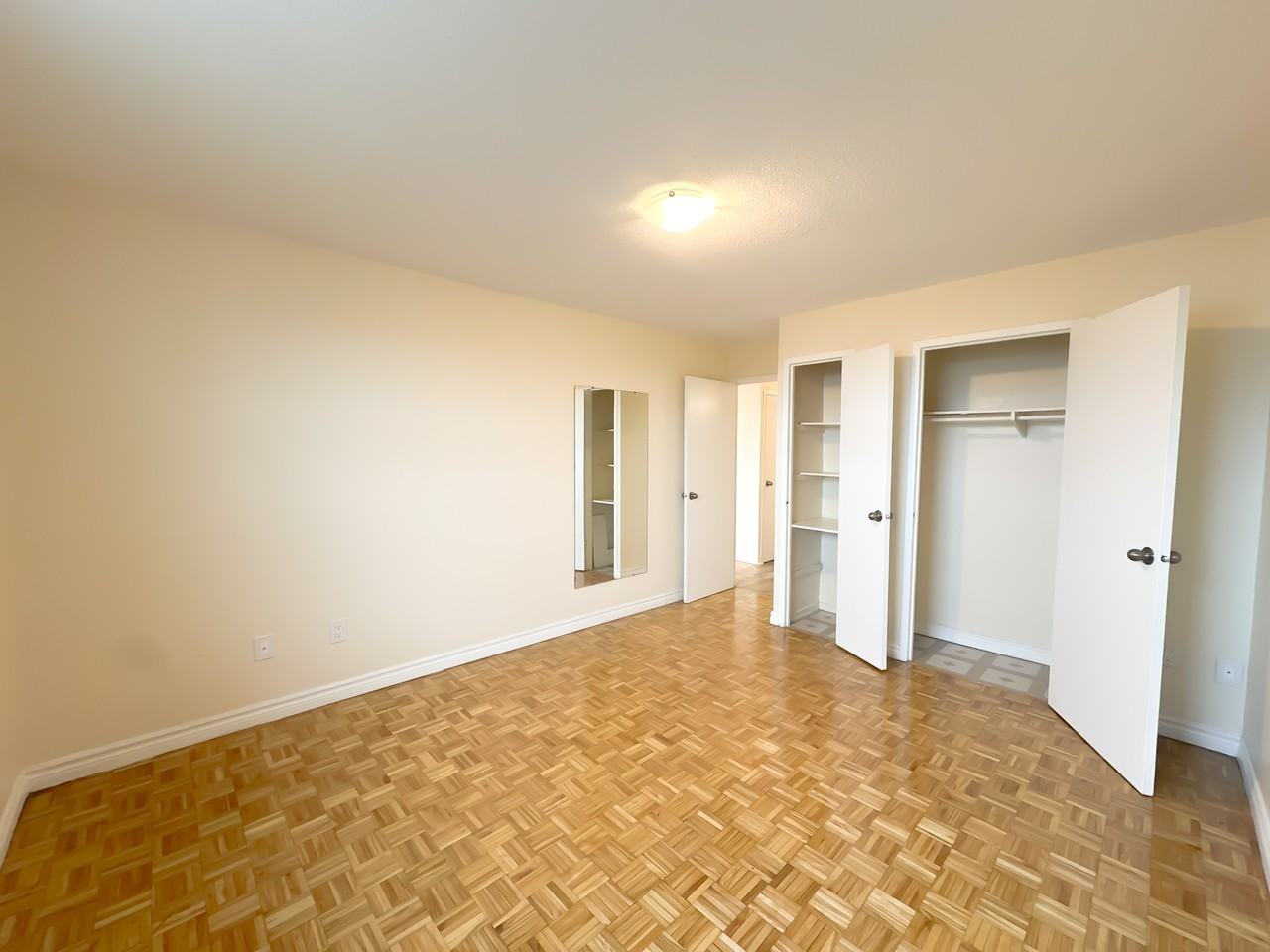 Linda Court - Photo 5 of 27