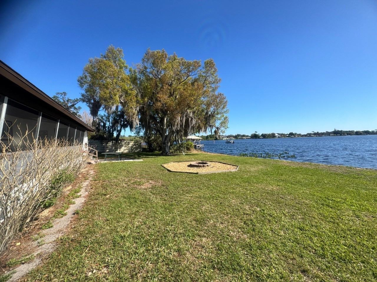 734 Memorial Dr - Photo 3 of 50