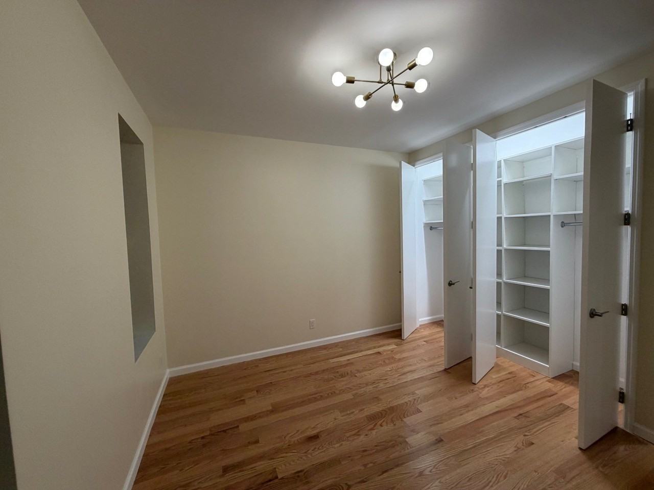 1917 Avenue O #4C - Photo 6 of 22