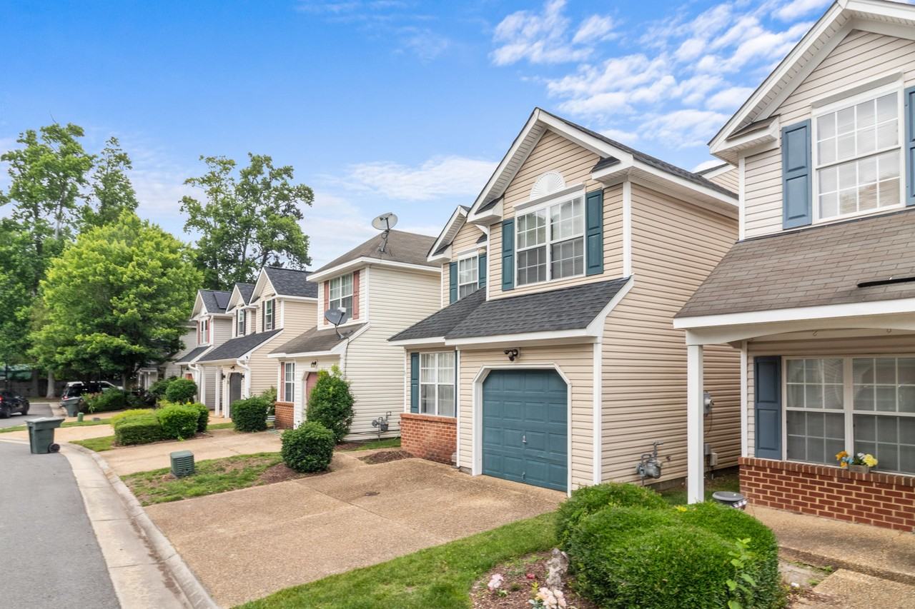 11 Camellia Ln #1 - Photo 2 of 18