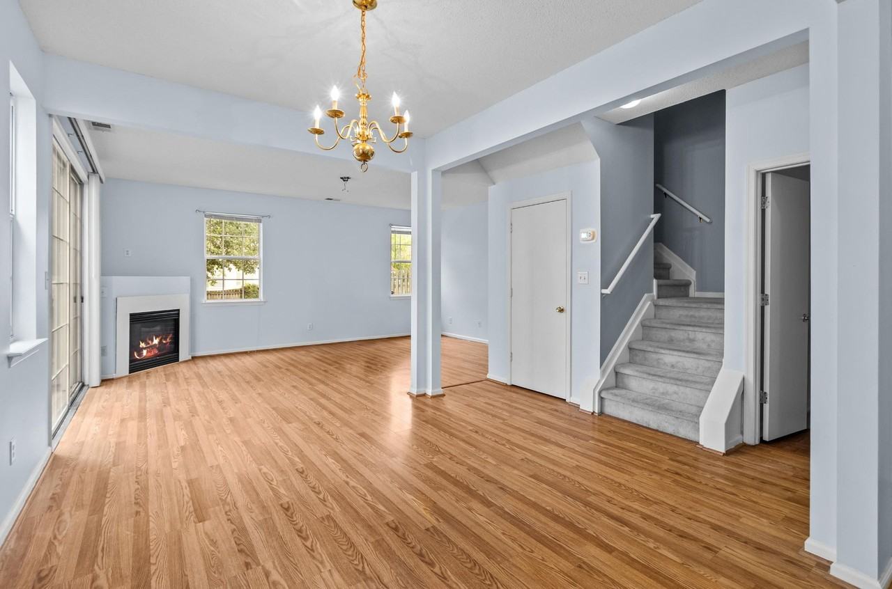 11 Camellia Ln #1 - Photo 3 of 18