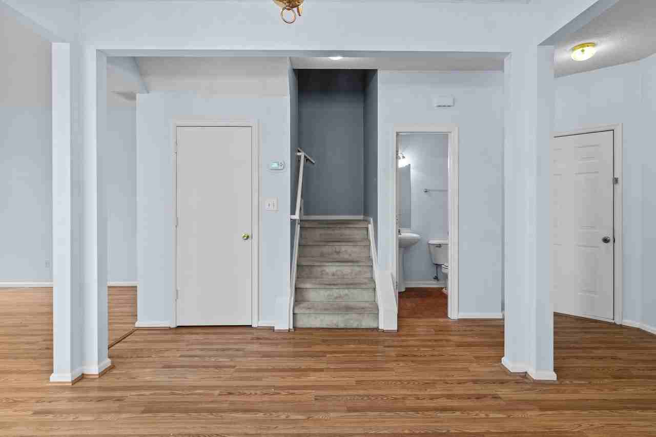 11 Camellia Ln #1 - Photo 5 of 18