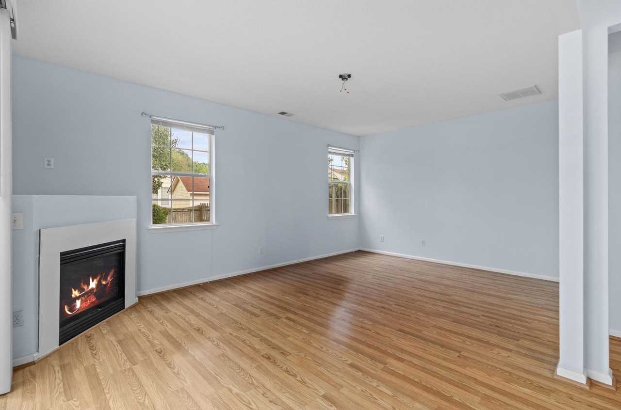 11 Camellia Ln #1 - Photo 7 of 18