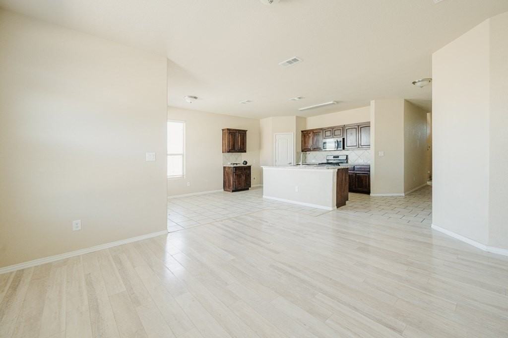 6919 Kate Reed Dr - Photo 6 of 20