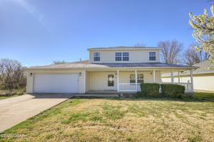 featured image of 1935 Meadows Dr