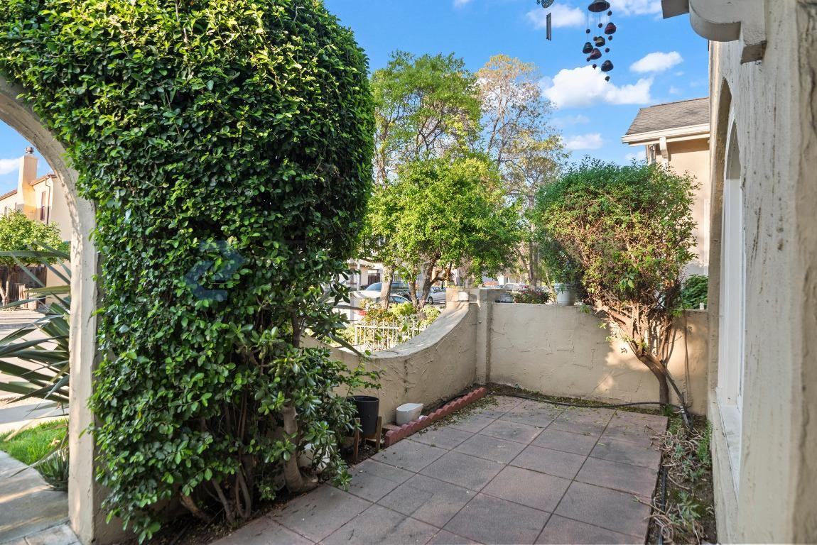 148 Clayton Ave - Photo 5 of 20