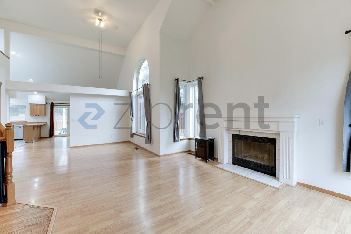 3318 243rd St E - Photo 7 of 31