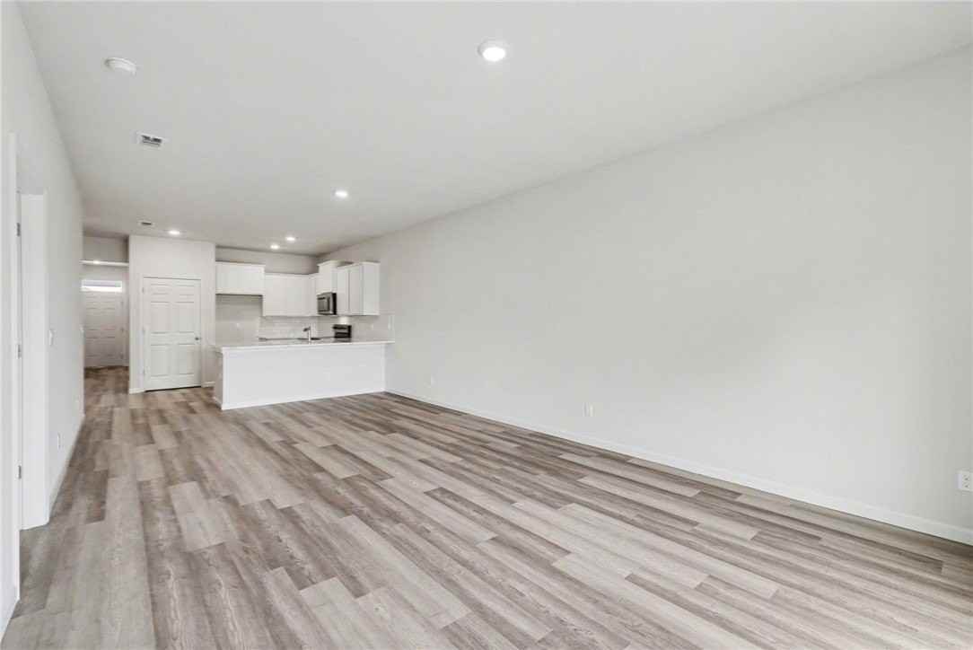 8993 Orchid Reserve Cir - Photo 5 of 32