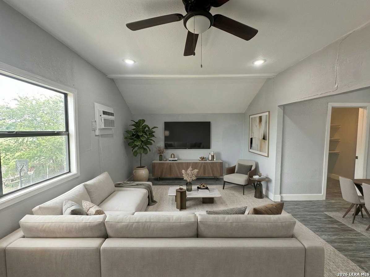 7550 Oak Chase #3 - Photo 7 of 17