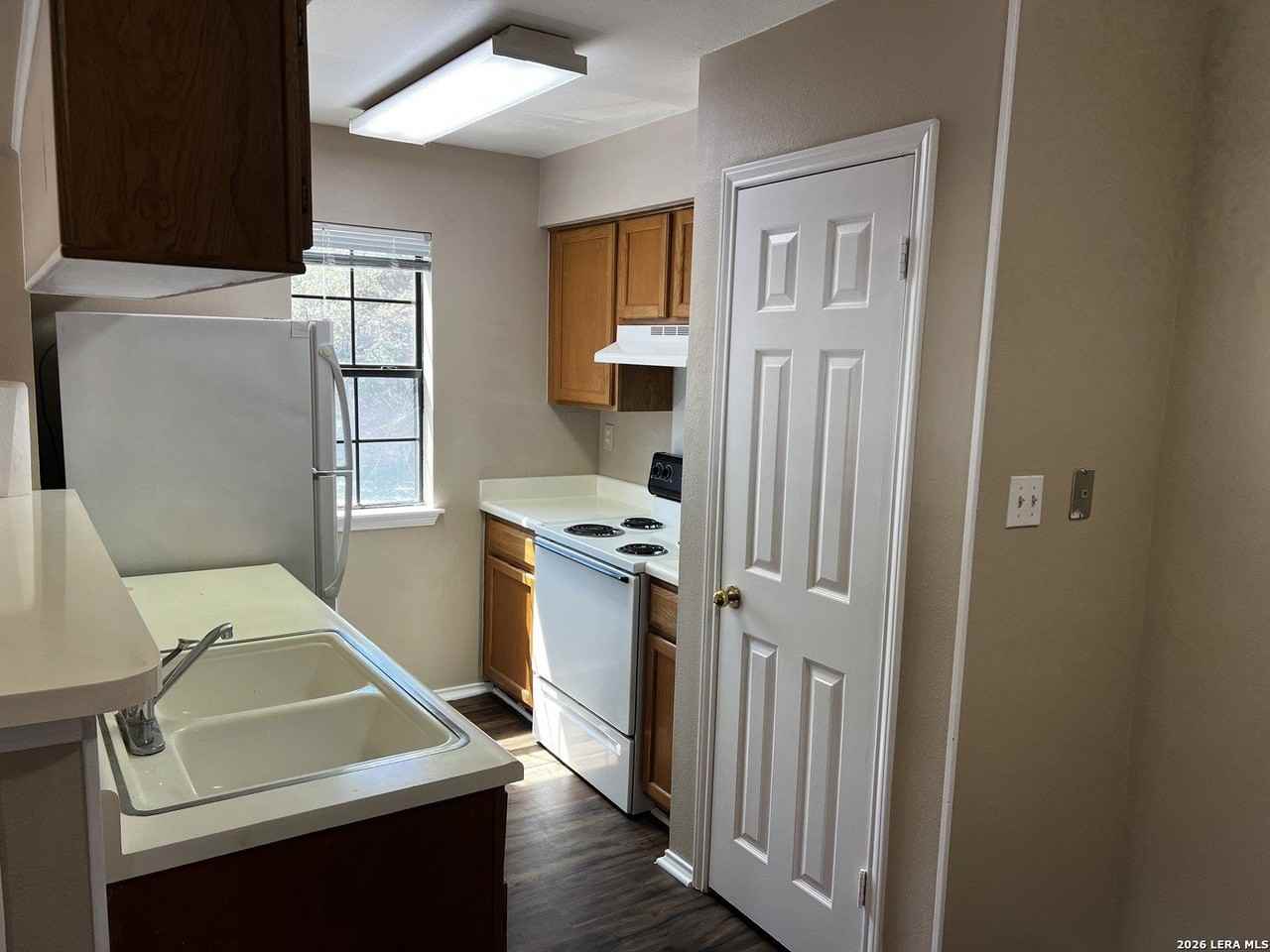 11610 Vance Jackson Rd #864 - Photo 6 of 20