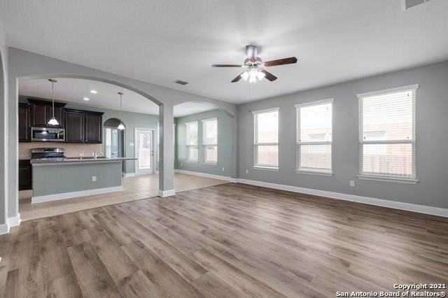 8107 Cimarron Rnch - Photo 5 of 21