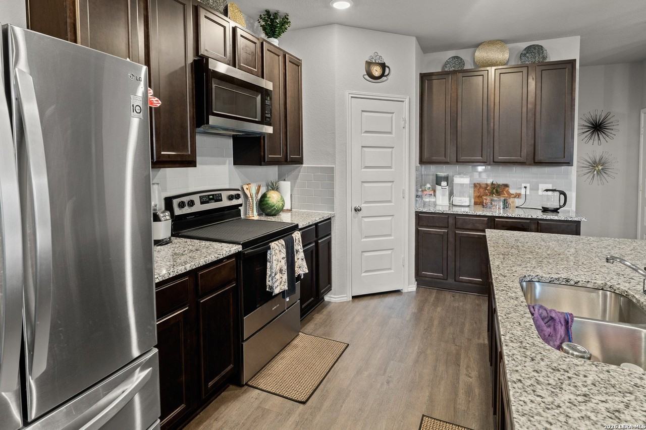 2407 Applewhite Mdw - Photo 5 of 30