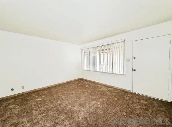 9747 Riverview Ave Apt 11 - Photo 3 of 6