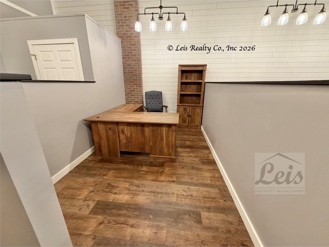 13 East Main StreetUpper Level #13 - Photo 4 of 12