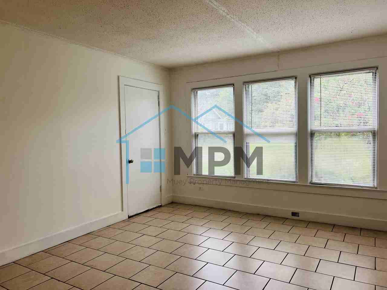 202 Glenmar Ave #A - Photo 2 of 9