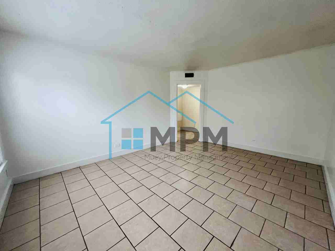 202 Glenmar Ave #A - Photo 5 of 9