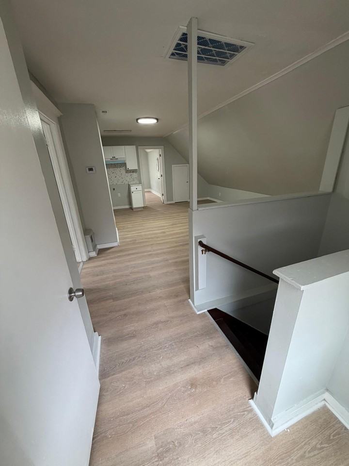 145 Starr St #3 - Photo 3 of 9