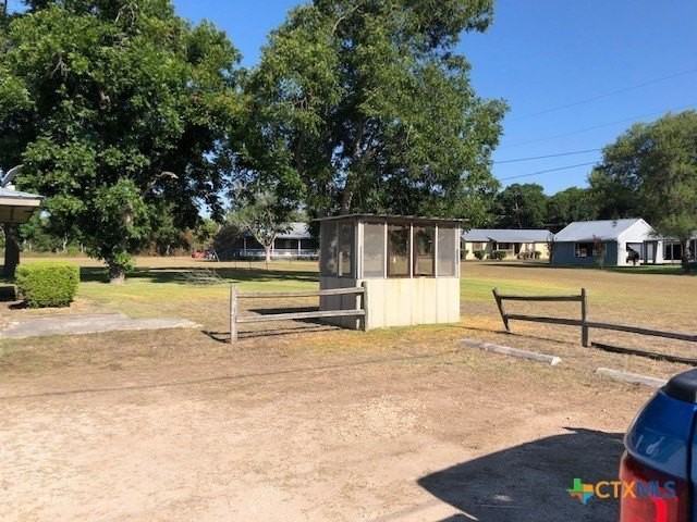 310 Brackenridge Ln Unit 1 - Photo 3 of 12