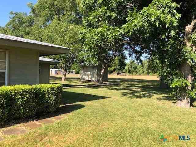 310 Brackenridge Ln Unit 1 - Photo 4 of 12