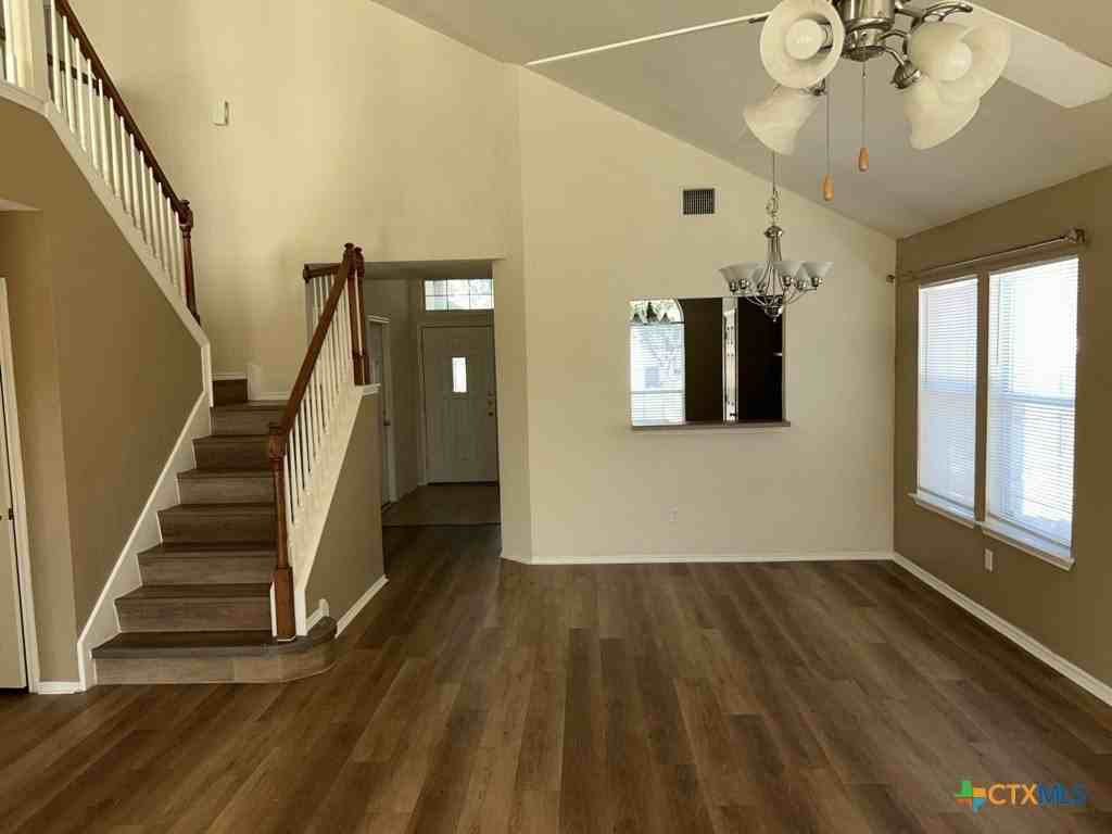 4402 Golden Gate Dr - Photo 6 of 24
