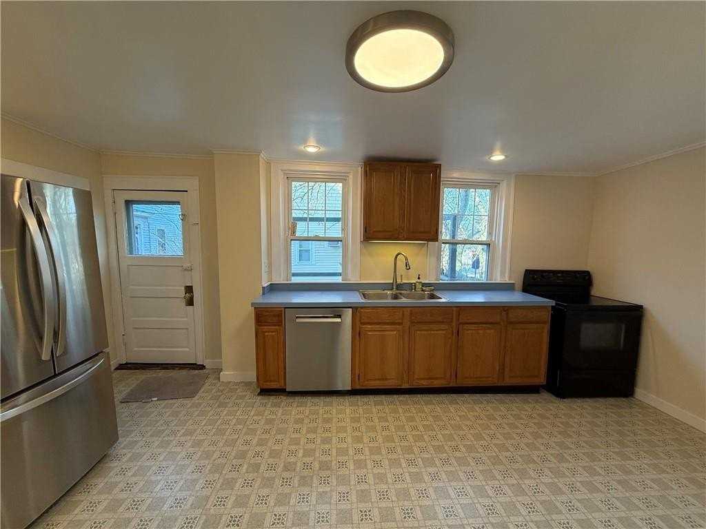 1 Bartlett Ct Unit 1 - Photo 7 of 26