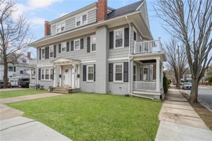 featured image of 422 Wayland Ave