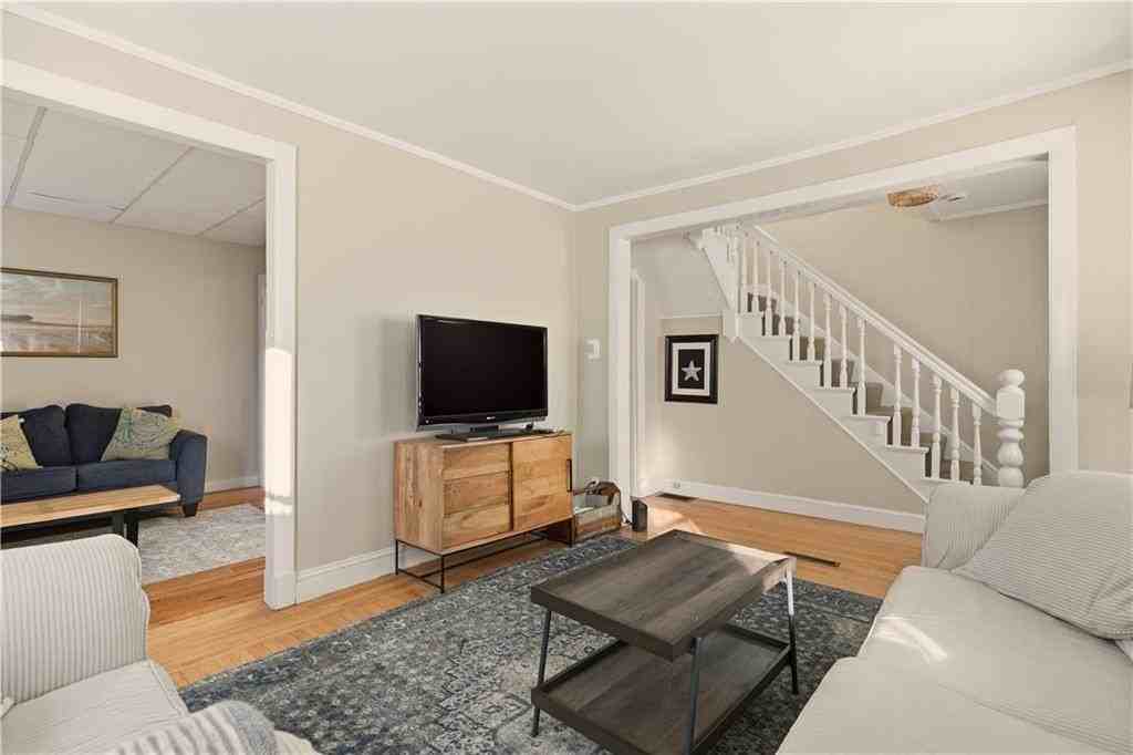 8 Carey St - Photo 6 of 22