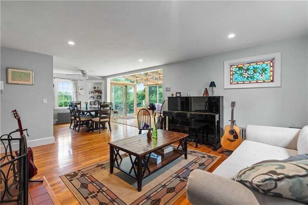 27 Doro Pl - Photo 6 of 34