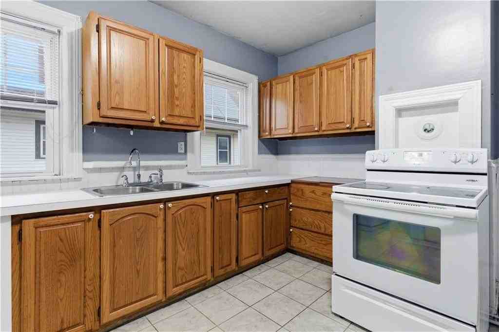63 Park Ave #2 - Photo 2 of 20