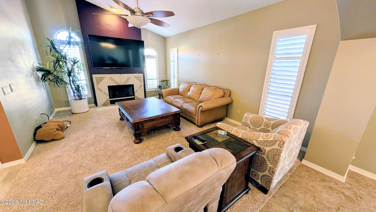 64275 E Orangewood Ln - Photo 4 of 19