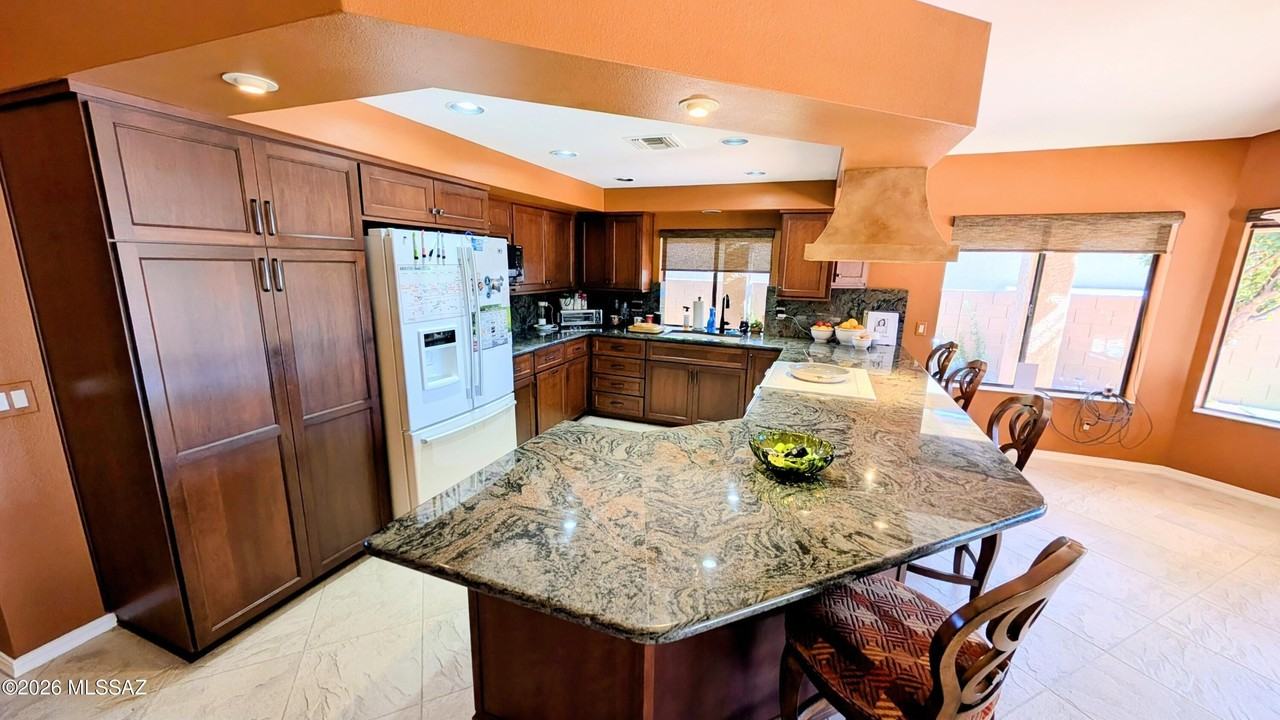 64275 E Orangewood Ln - Photo 5 of 19