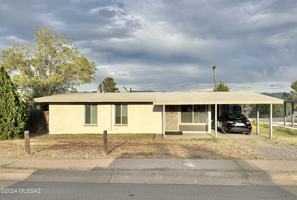 featured image of 227 S Avenue B