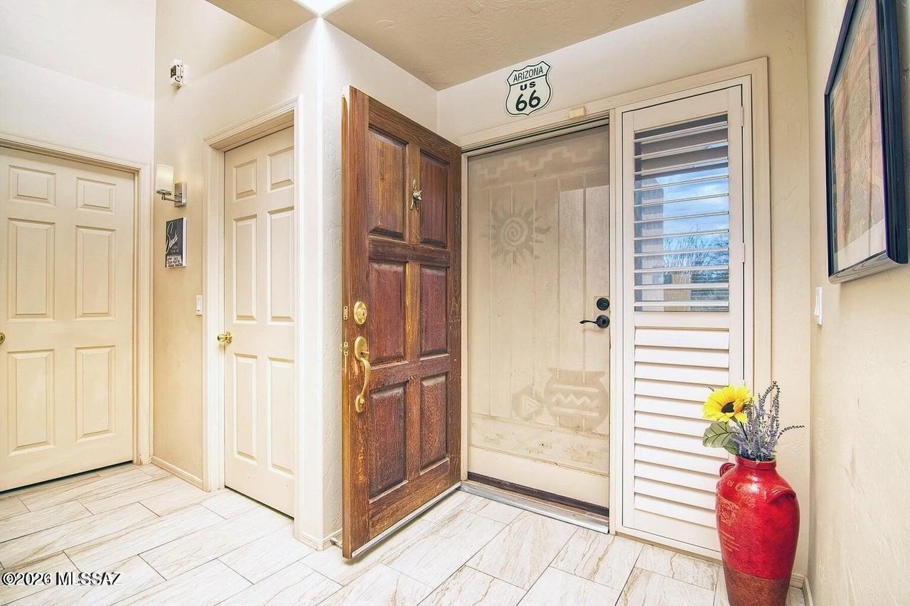 11360 N Palmetto Dunes Ave - Photo 2 of 36