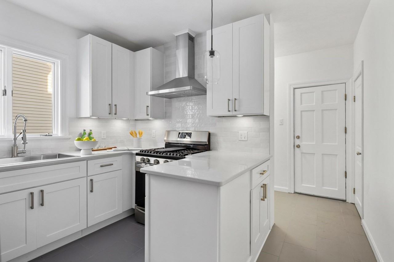 44 Pinkham Rd #1 - Photo 7 of 19