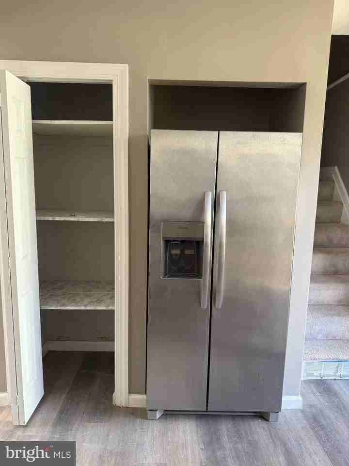 913 Spa Rd - Photo 5 of 16