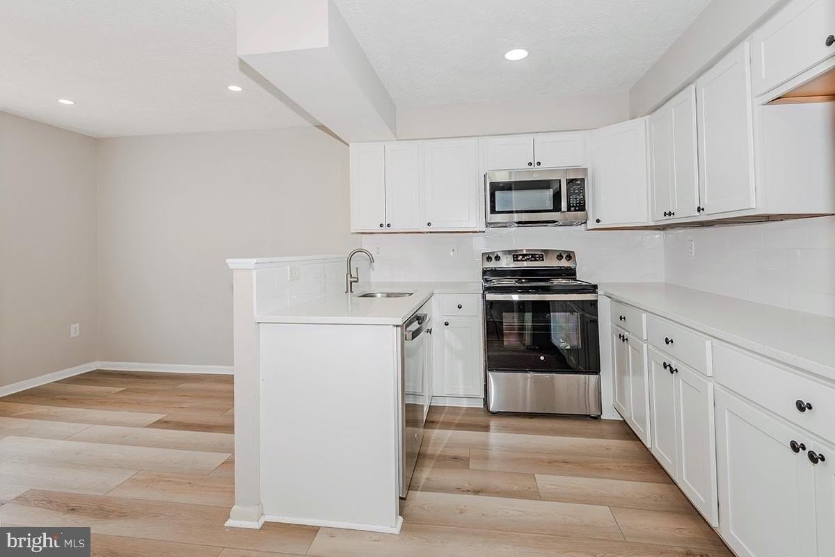 1116 Soho Ct Unit 97 - Photo 2 of 38