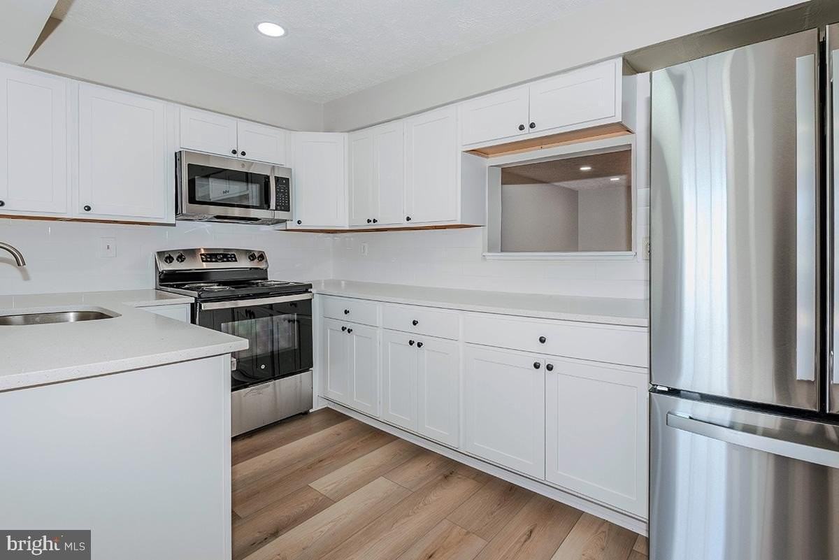 1116 Soho Ct Unit 97 - Photo 3 of 38